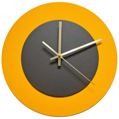 Pop Art Wanduhr Sonnengelb  Dunkelbraun mit goldenen Zeigern 30 cm rund