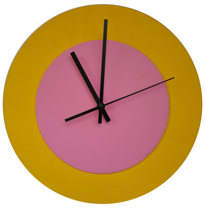 Pop Art Wanduhr Sonnengelb  Rosafarben mit schwarzen Zeigern 30 cm rund
