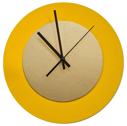 Pop Art Wanduhr Sonnengelb Goldfarben  mit schwarzen Zeigern 30 cm rund
