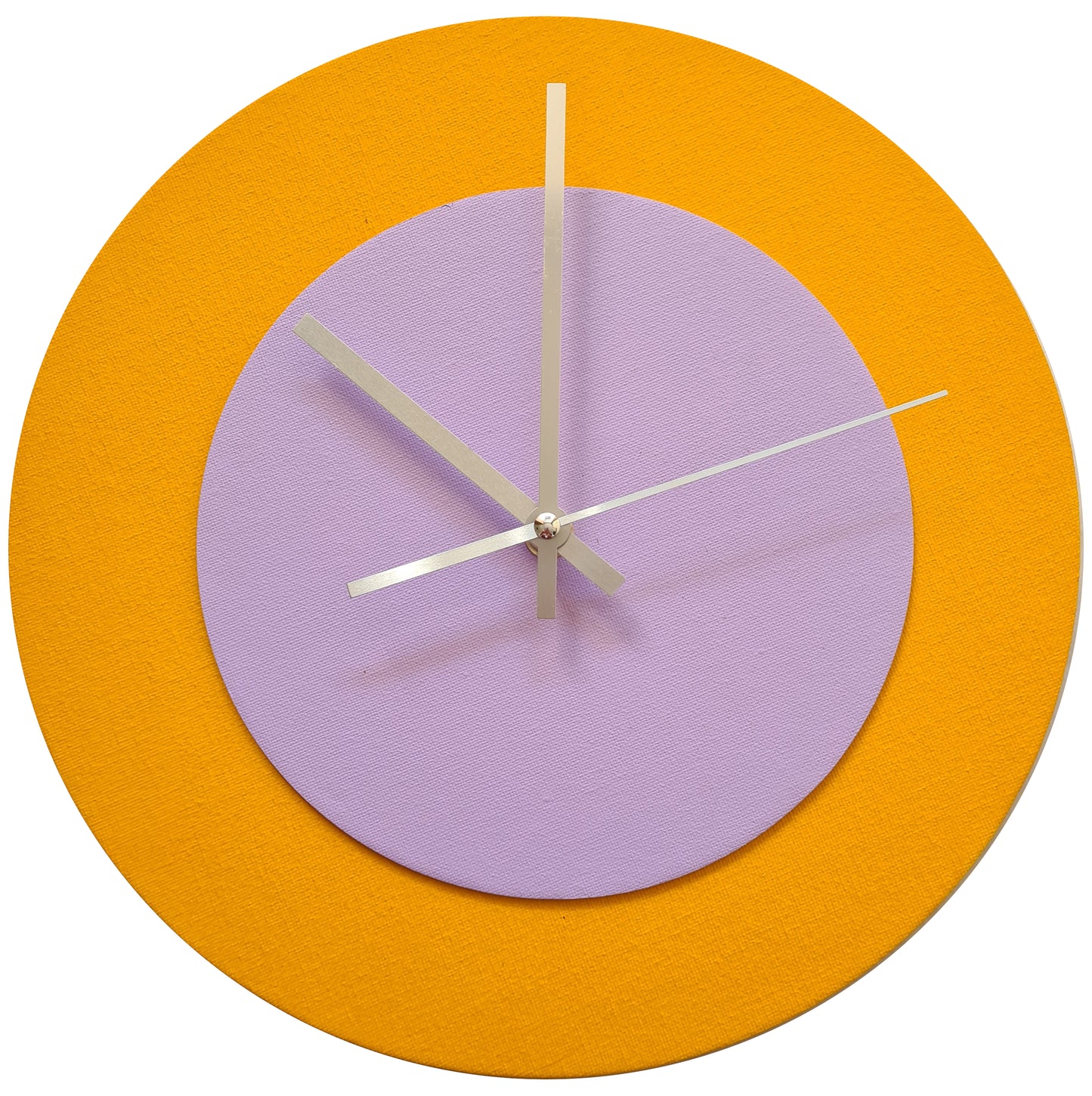 Pop Art Wanduhr Sonnengelb  Fliederfarben mit silbernen Zeigern 30 cm rund
