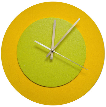 Pop Art Wanduhr Sonnengelb  Farngrün mit silbernen Zeigern 30 cm rund
