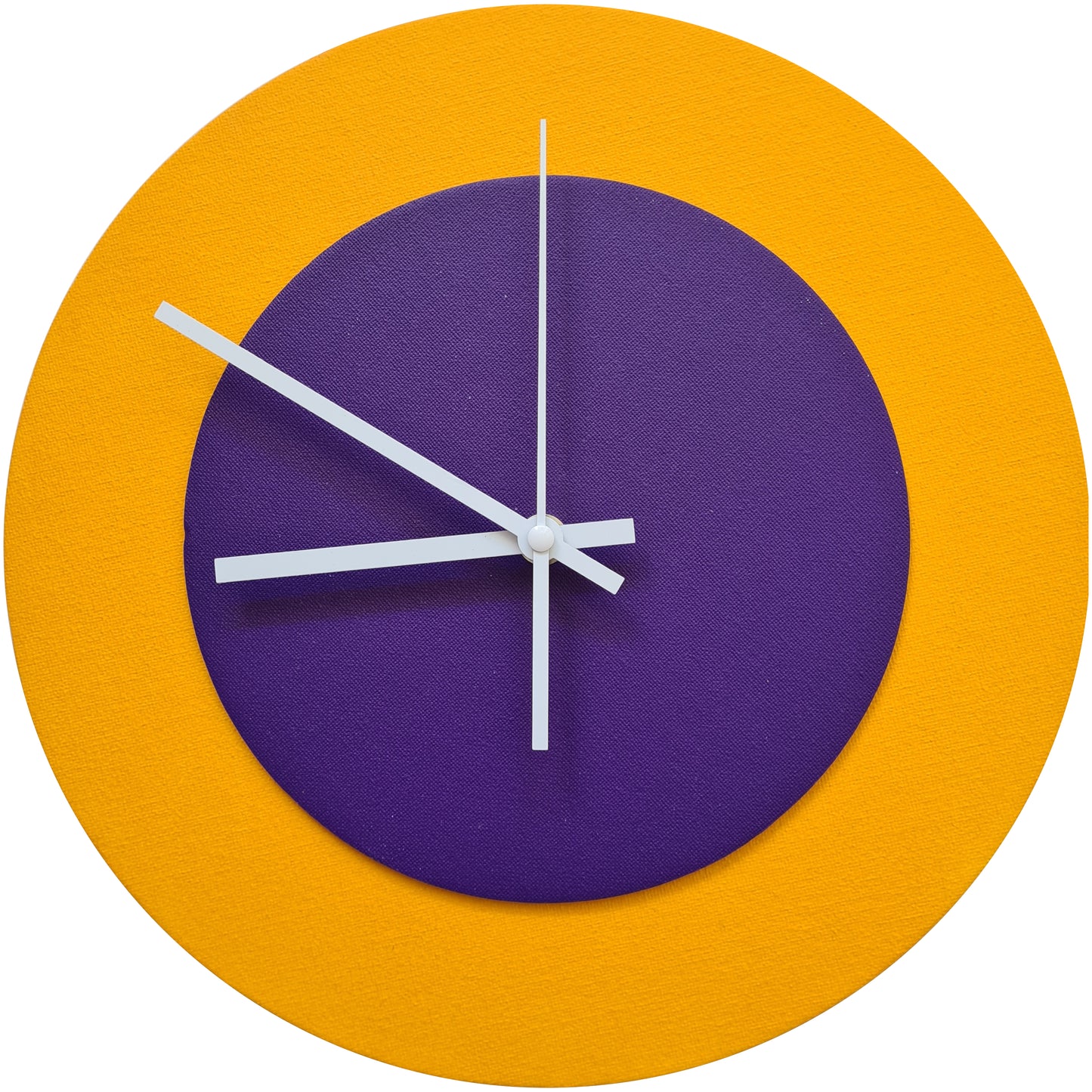 Pop Art Wanduhr Sonnengelb  Lilafarben mit weißen Zeigern 30 cm rund

