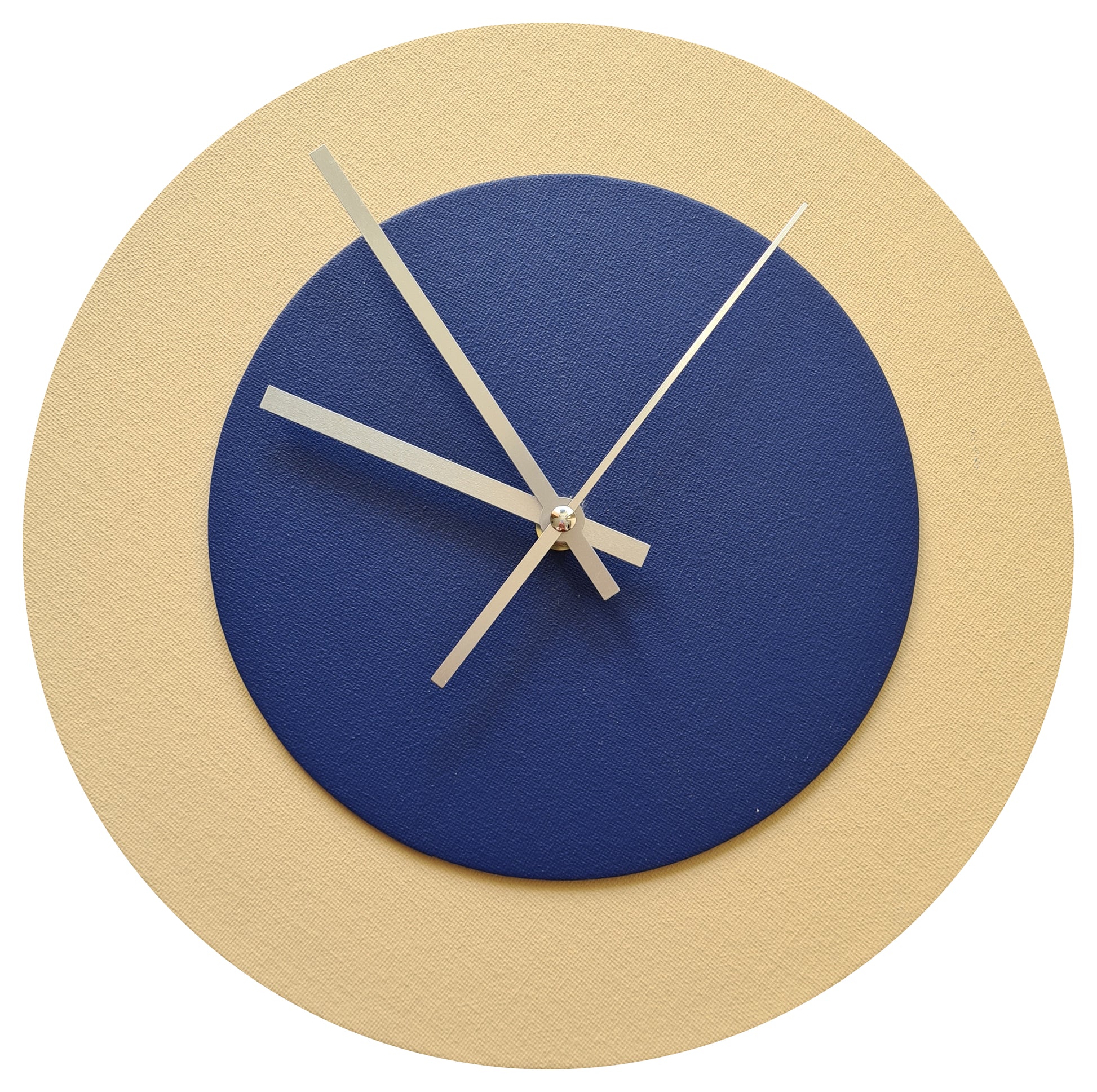 Pop Art Wanduhr Creme Dunkelblau mit goldenen Zeigern 30 cm rund