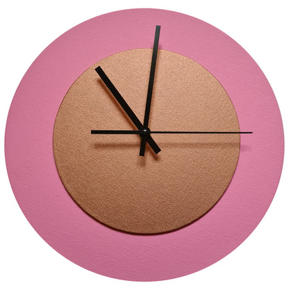 Pop Art Wanduhr Rosa  Bronzefarben mit  schwarzen Zeigern 30 cm rund
