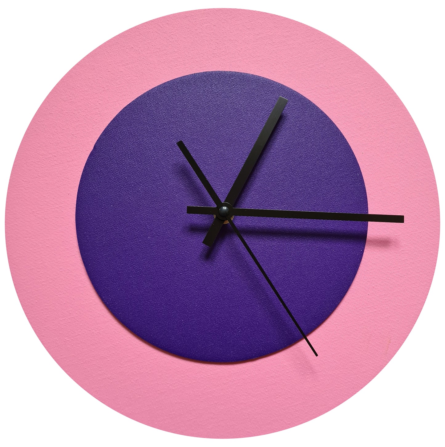 Pop Art Wanduhr Rosa  Lilafarben mit schwarzen Zeigern 30 cm rund
