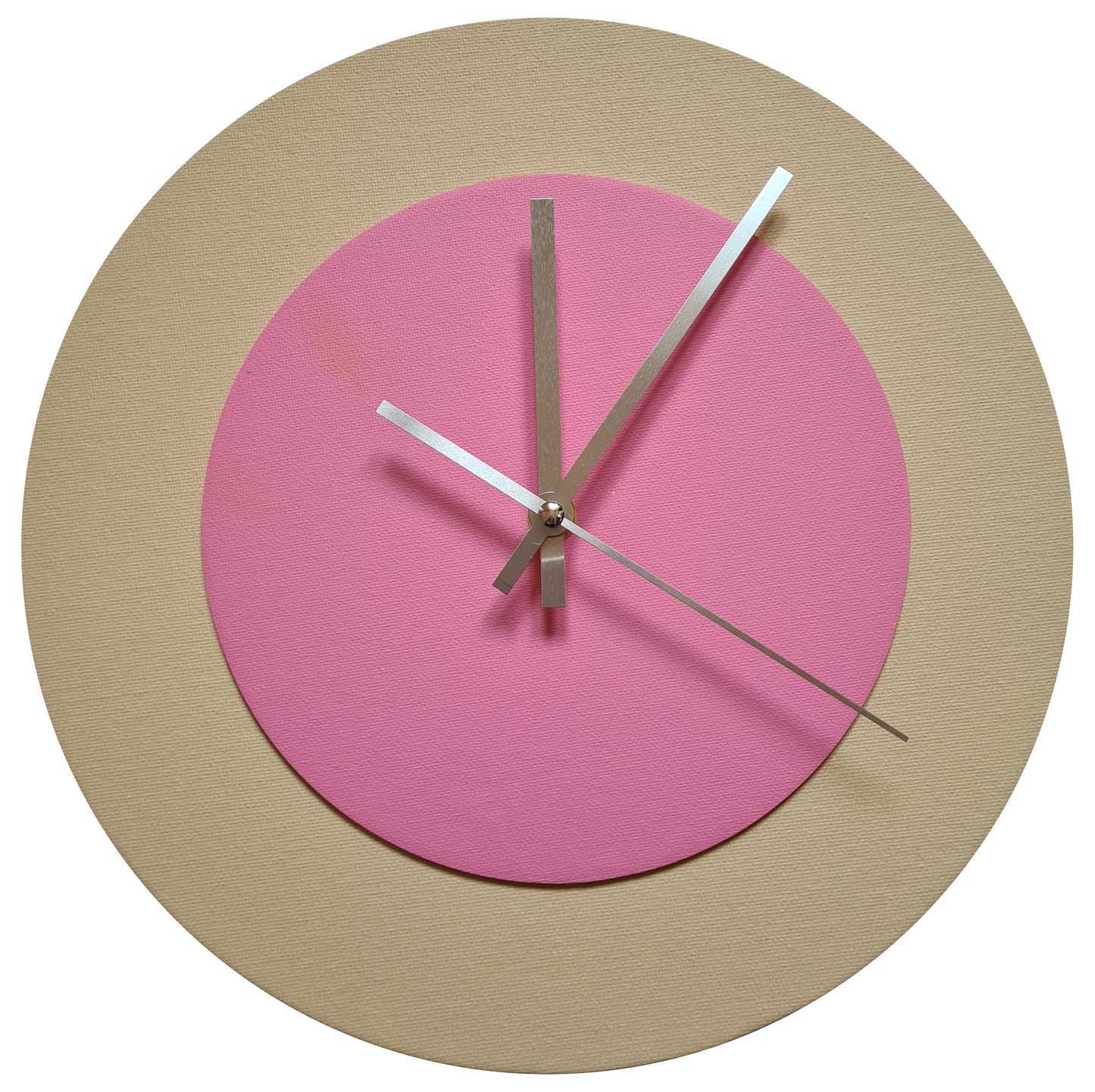 Pop Art Wanduhr Creme Rosafarben mit silbernen Zeigern 30 cm rund