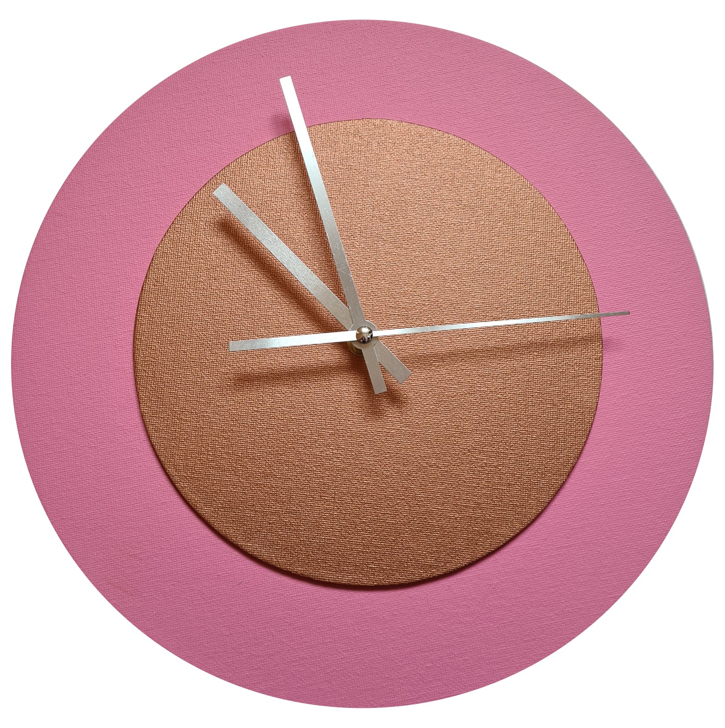 Pop Art Wanduhr Rosa  Bronzefarben mit  silbernen Zeigern 30 cm rund
