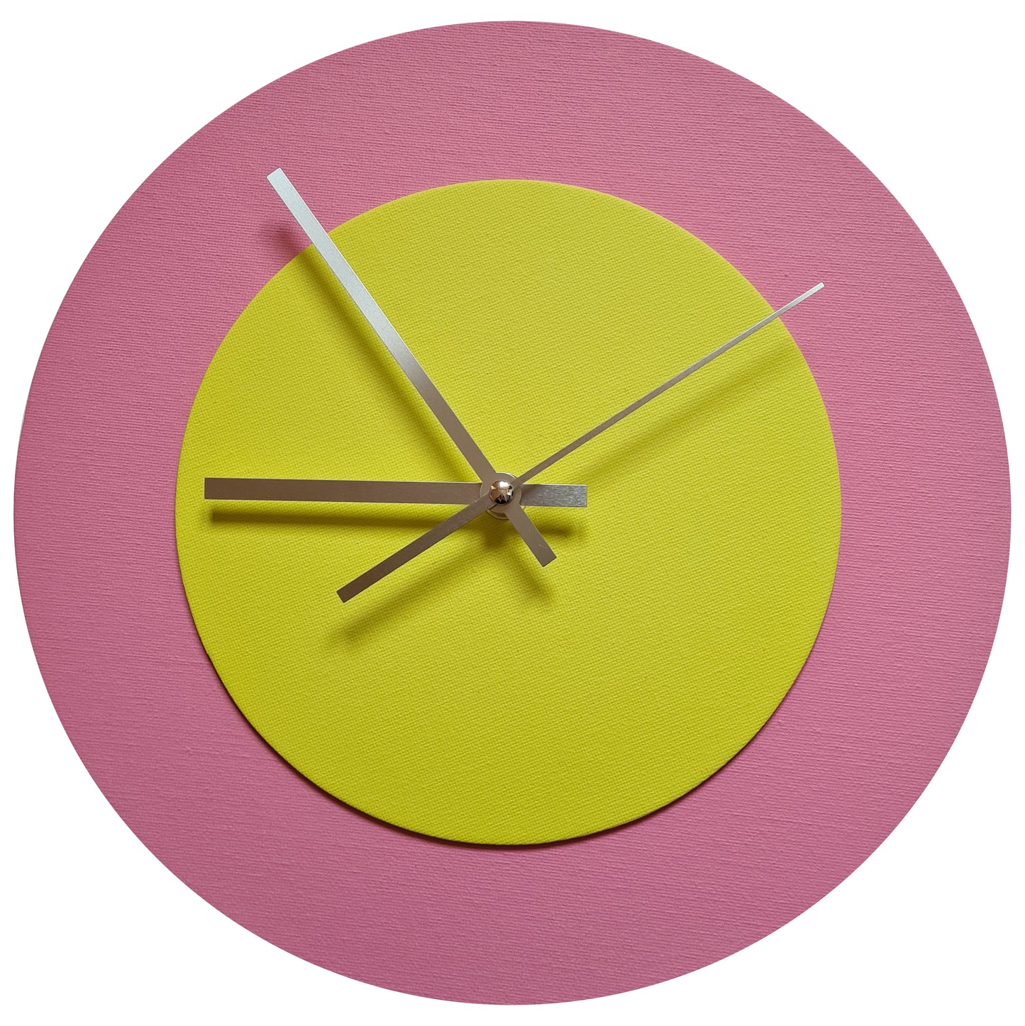 Pop Art Wanduhr Rosa  Hellgelb mit silbernen Zeigern 30 cm rund
