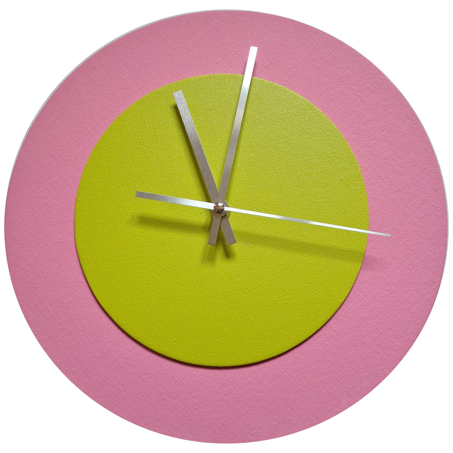 Pop Art Wanduhr Rosa  Farngrün mit silbernen Zeigern 30 cm rund
