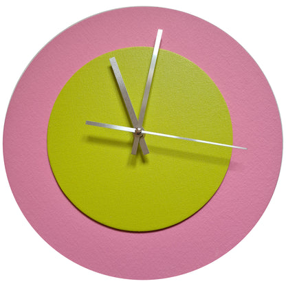 Pop Art Wanduhr Rosa  Farngrün mit silbernen Zeigern 30 cm rund

