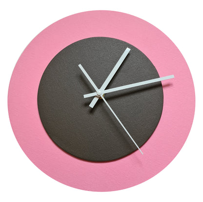 Pop Art Wanduhr Rosa  Dunkelbraun mit weißen Zeigern 30 cm rund
