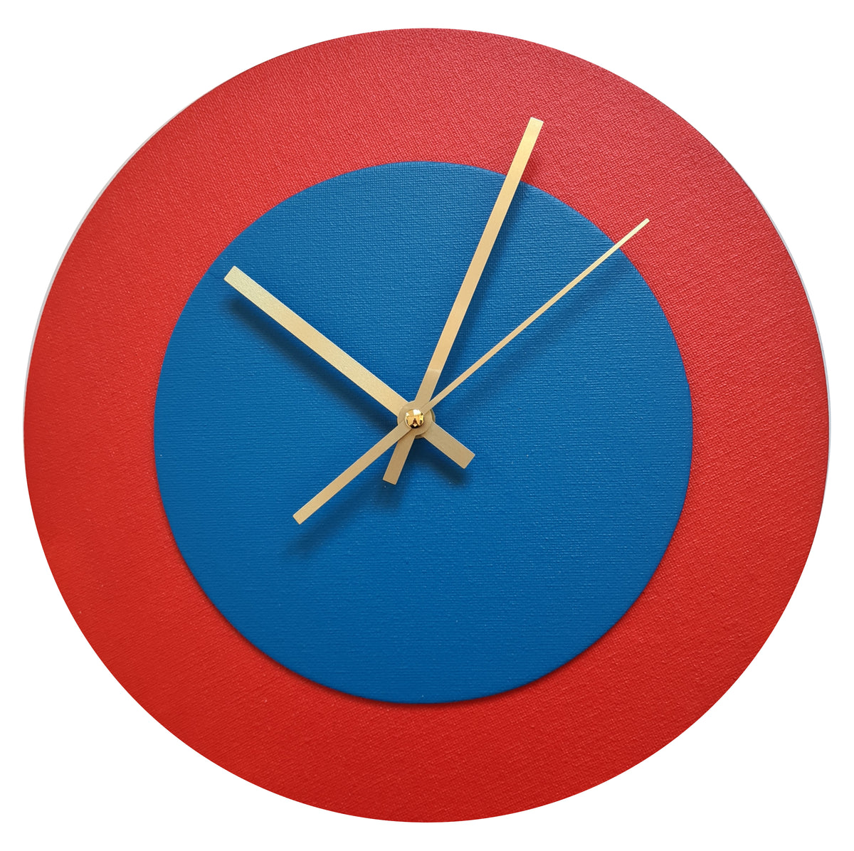 Pop Art Wanduhr Hellrot  Mittelblau mit goldenen Zeigern 30 cm rund
