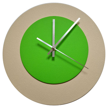 Pop Art Wanduhr Creme Hellgrün mit silbernen Zeigern 30 cm rund