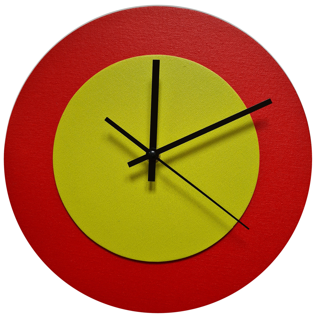 Pop Art Wanduhr Hellrot  Farngrün mit schwarzen Zeigern 30 cm rund
