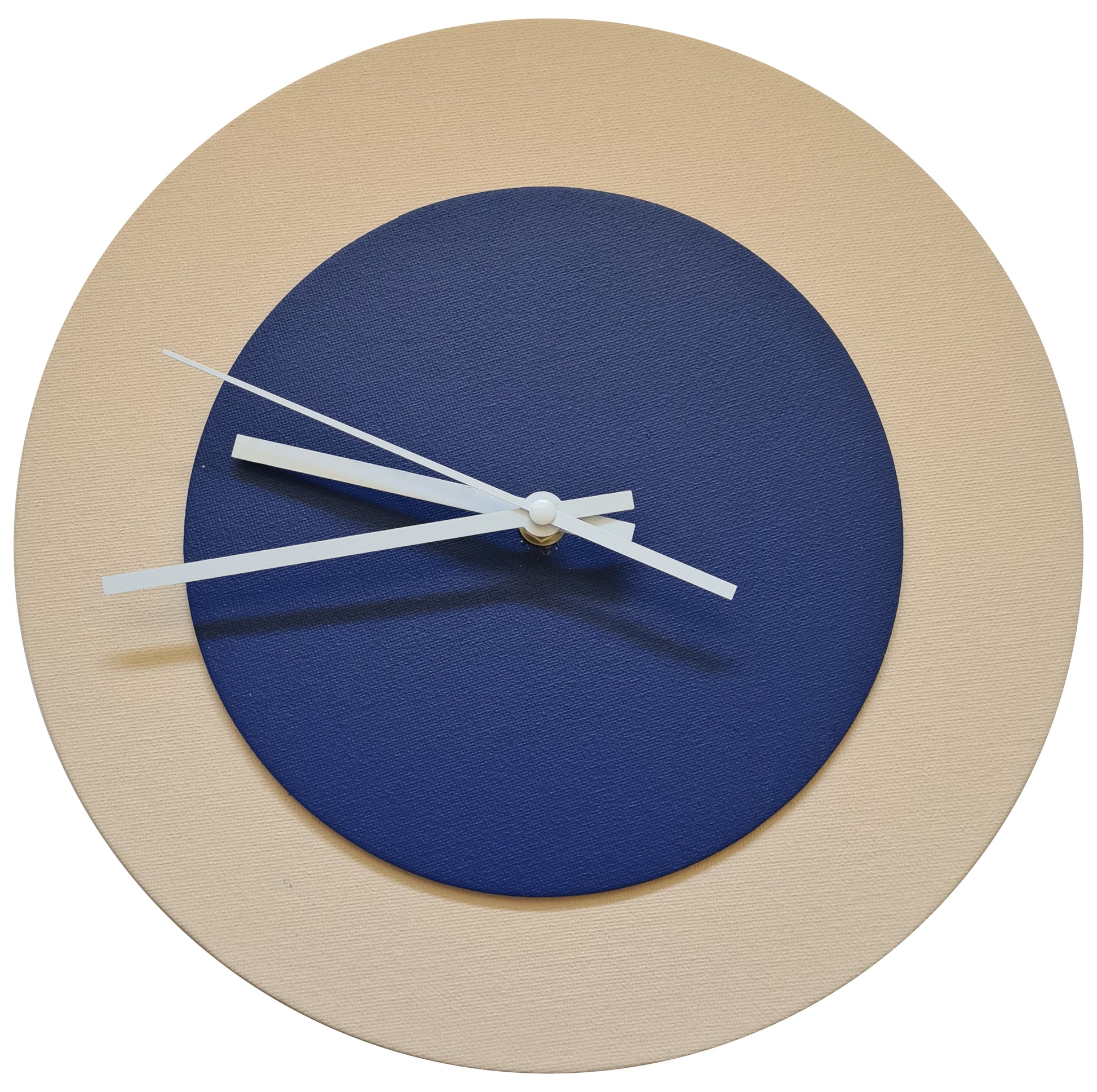 Pop Art Wanduhr Creme Mittelblau mit  weißen Zeigern 30 cm rund
