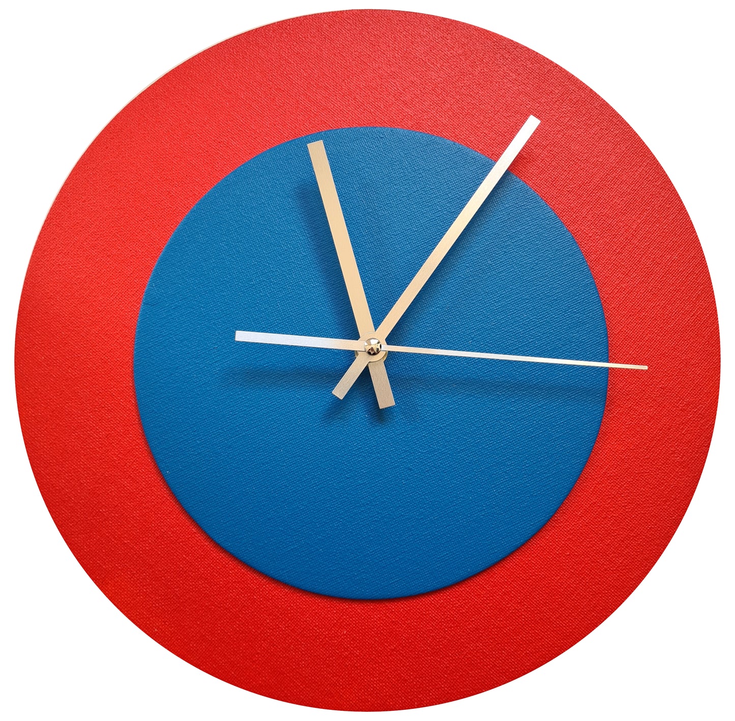 Pop Art Wanduhr Hellrot  Mittelblau mit silbernen Zeigern 30 cm rund

