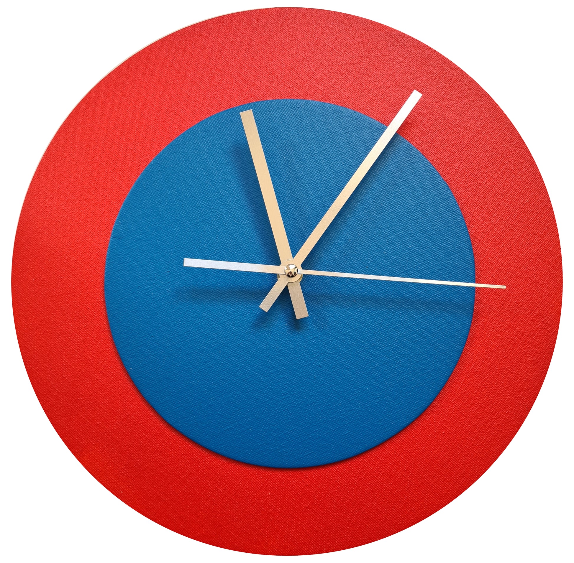 Pop Art Wanduhr Hellrot  Mittelblau mit silbernen Zeigern 30 cm rund
