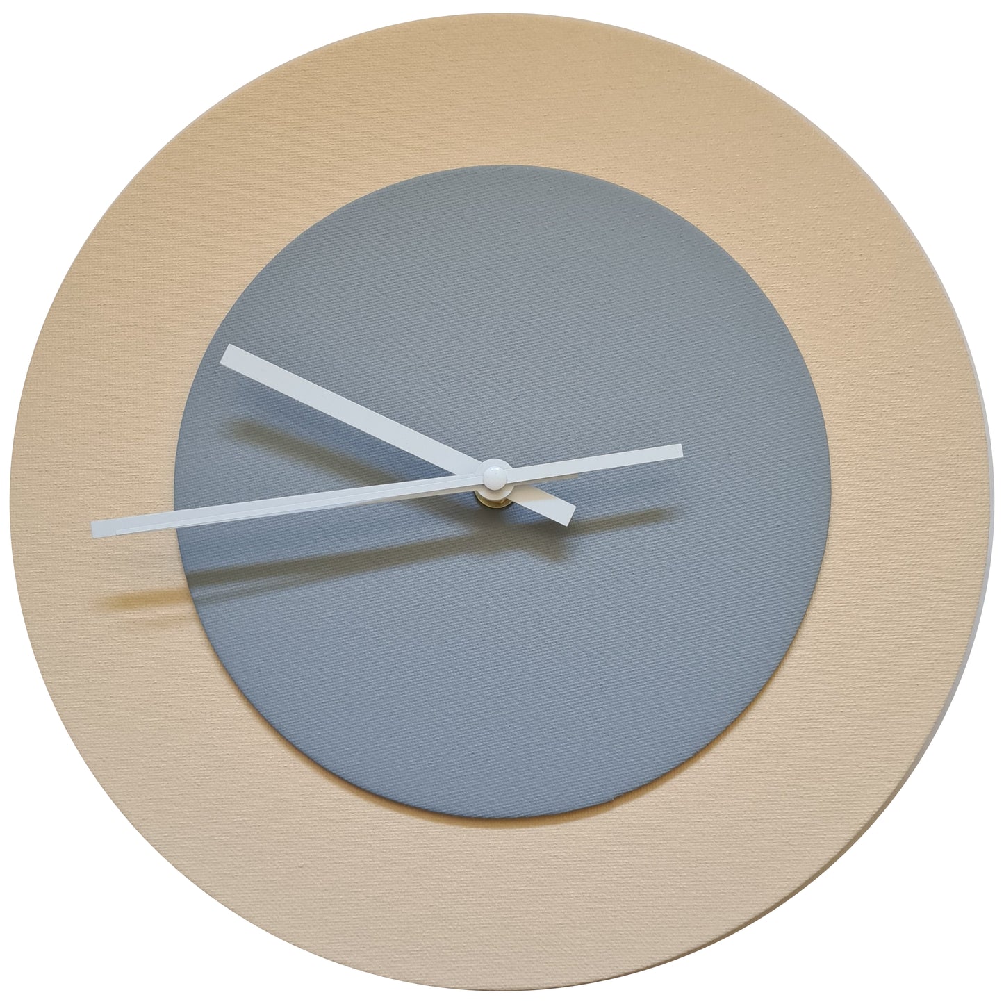 Pop Art Wanduhr Creme Grau mit  weißen Zeigern 30 cm rund