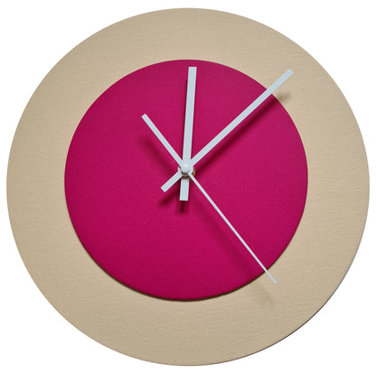 Pop Art Wanduhr Creme Magentafarben mit  weißen Zeigern 30 cm rund