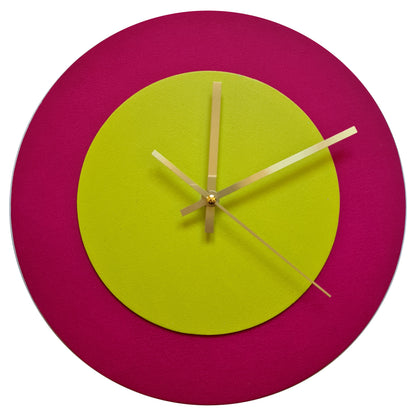Pop Art Wanduhr Magenta  Farngrün mit goldenen Zeigern 30 cm rund
