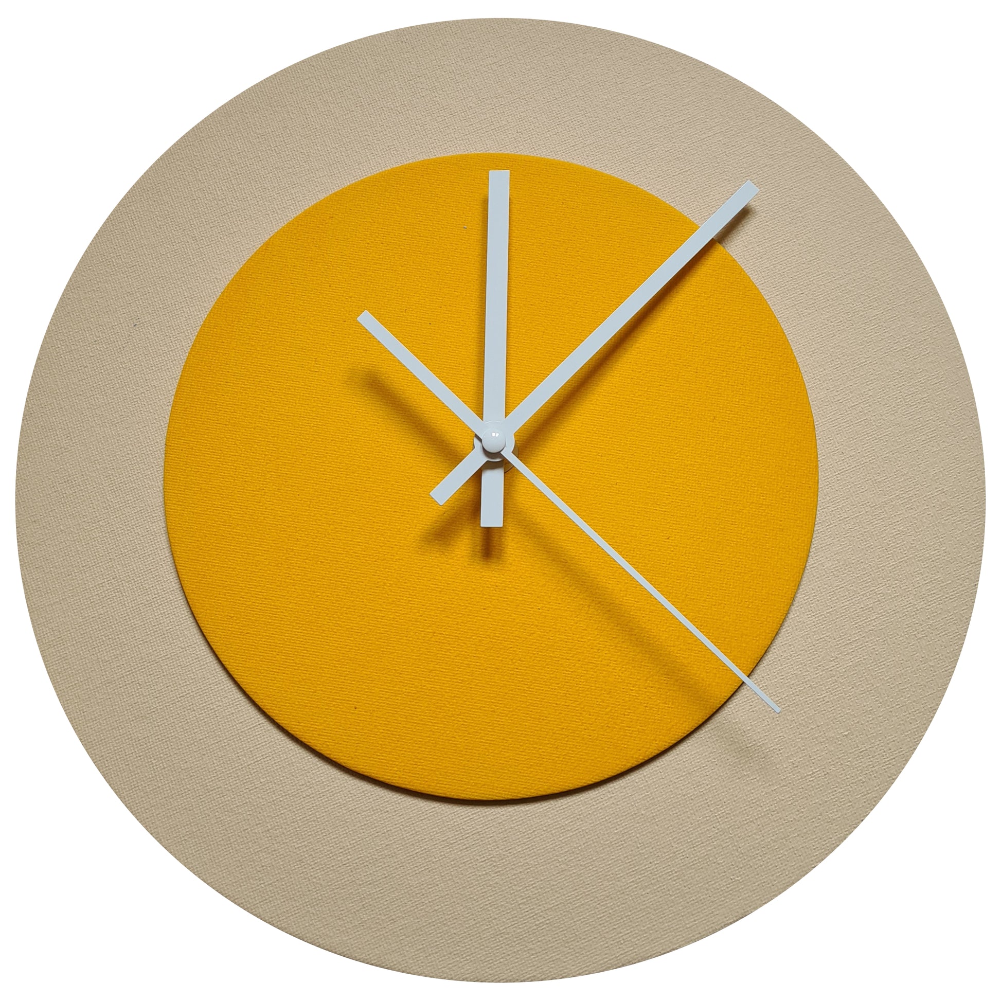 Pop Art Wanduhr Creme Sonnengelb mit  weißen Zeigern 30 cm rund