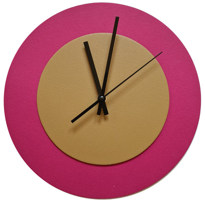 Pop Art Wanduhr Magenta  Hellbraun mit schwarzen Zeigern 30 cm rund
