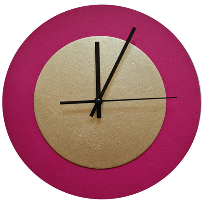 Pop Art Wanduhr Magenta Goldfarben  mit schwarzen Zeigern 30 cm rund
