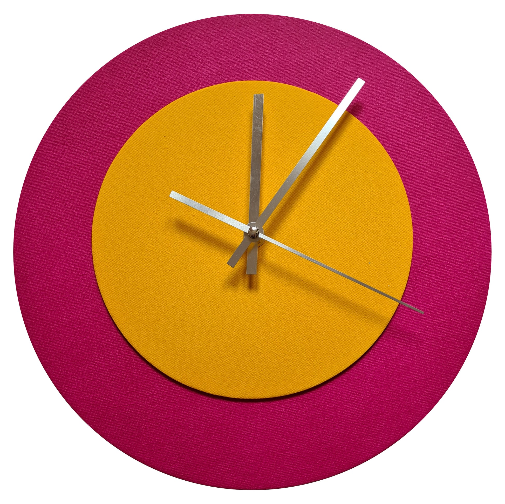 Pop Art Wanduhr Magenta  Sonnengelb mit silbernen Zeigern 30 cm rund
