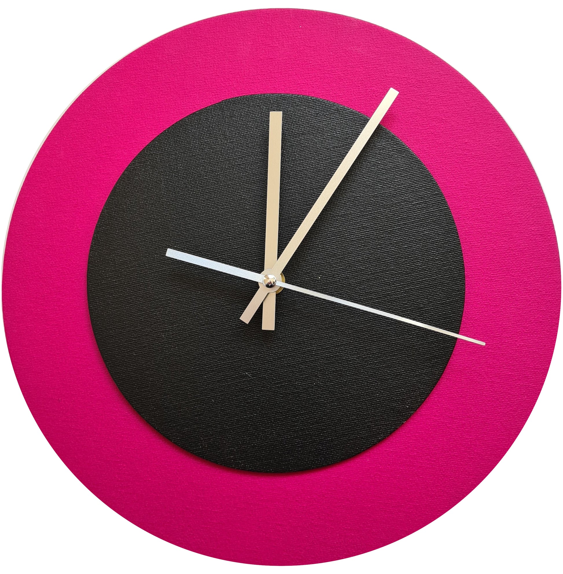 Pop Art Wanduhr Magenta  Schwarz mit silbernen Zeigern 30 cm rund
