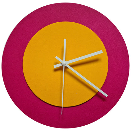 Pop Art Wanduhr Magenta  Sonnengelb mit weißen Zeigern 30 cm rund

