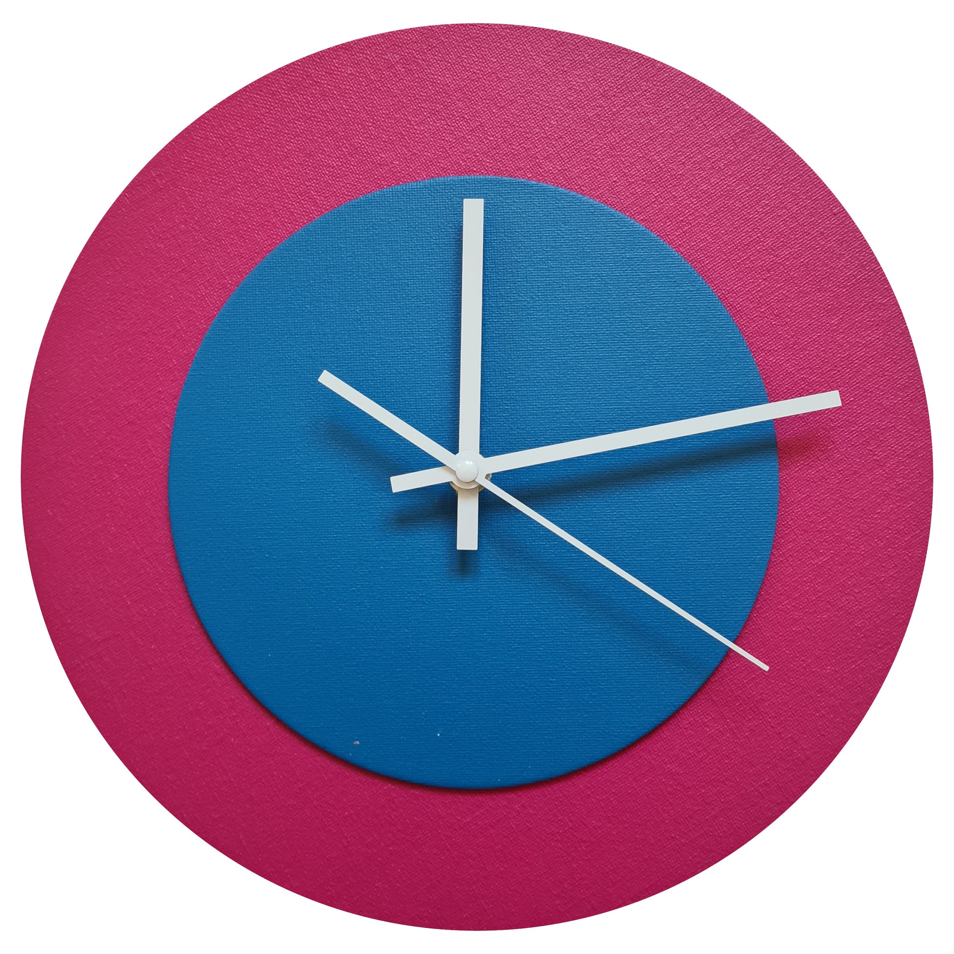 Pop Art Wanduhr Magenta Hellblau  mit weißen Zeigern 30 cm rund
