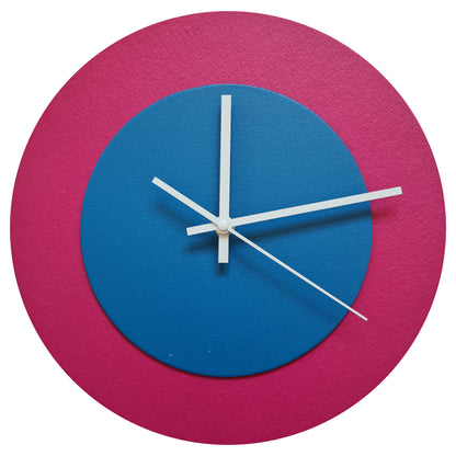 Pop Art Wanduhr Magenta Hellblau  mit weißen Zeigern 30 cm rund
