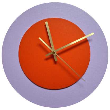 Pop Art Wanduhr Flieder  Orangefarben mit goldenen Zeigern 30 cm rund
