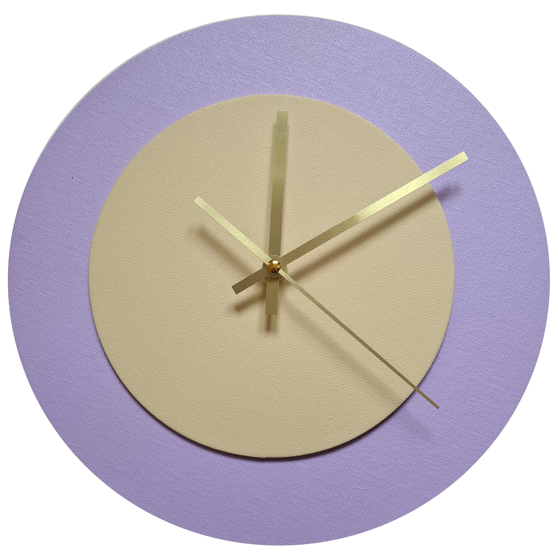 Pop Art Wanduhr Flieder  Cremefarben mit goldenen Zeigern 30 cm rund
