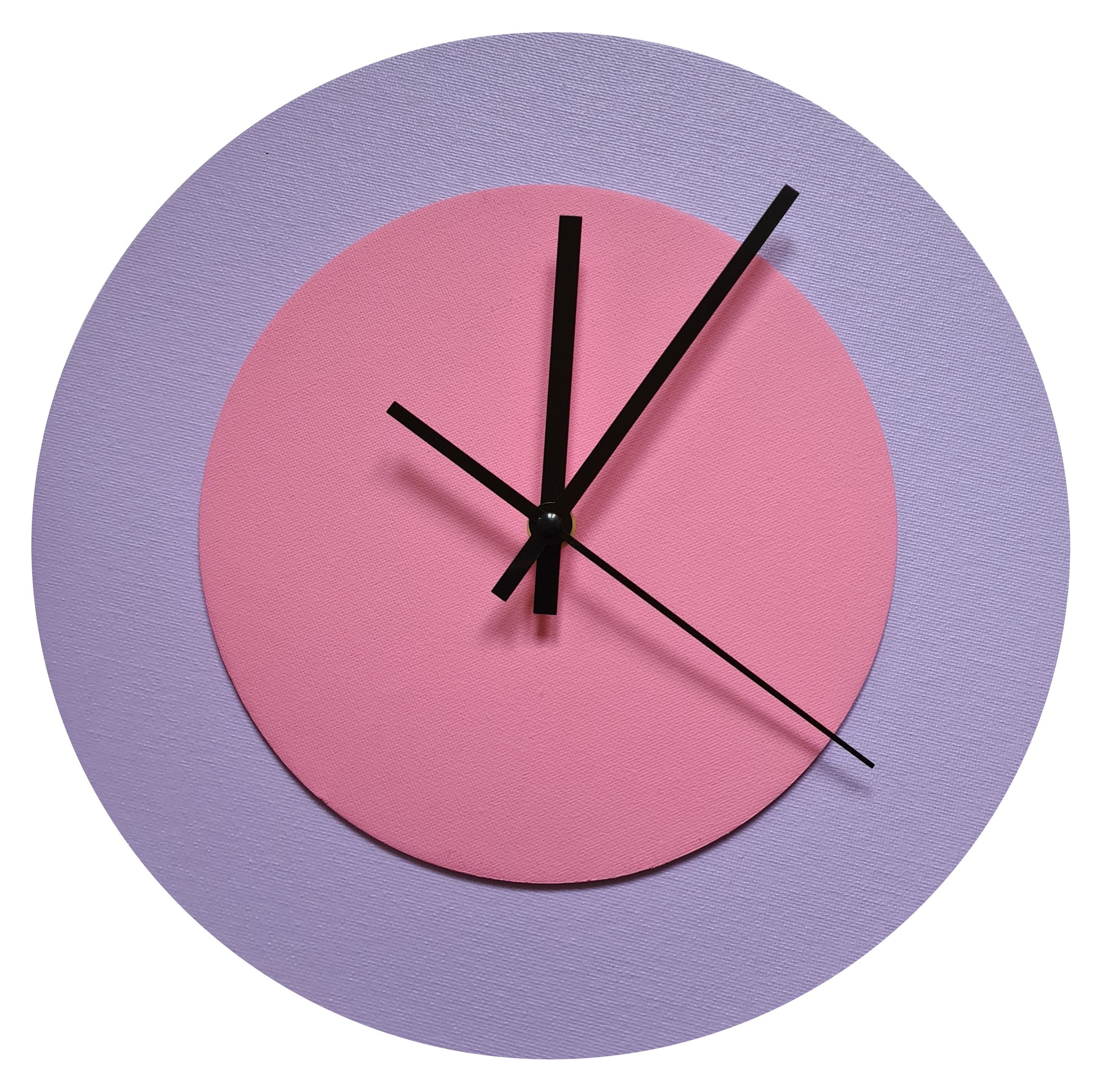Pop Art Wanduhr Flieder  Rosafarben mit schwarzen Zeigern 30 cm rund
