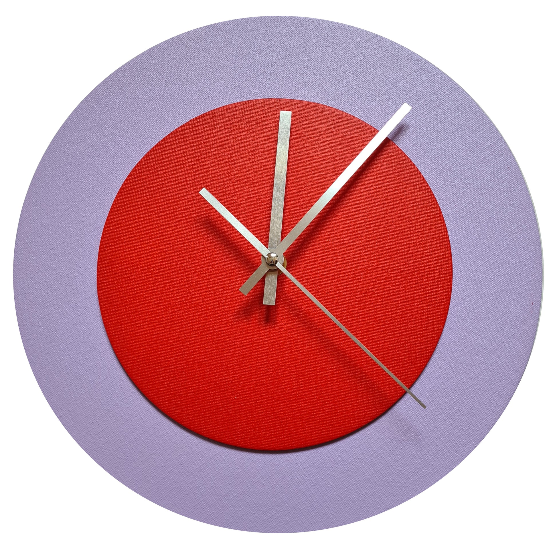 Pop Art Wanduhr Flieder  Hellrot mit silbernen Zeigern 30 cm rund
