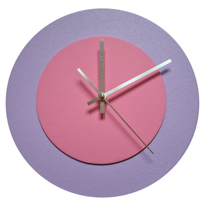 Pop Art Wanduhr Flieder  Rosafarben mit silbernen Zeigern 30 cm rund
