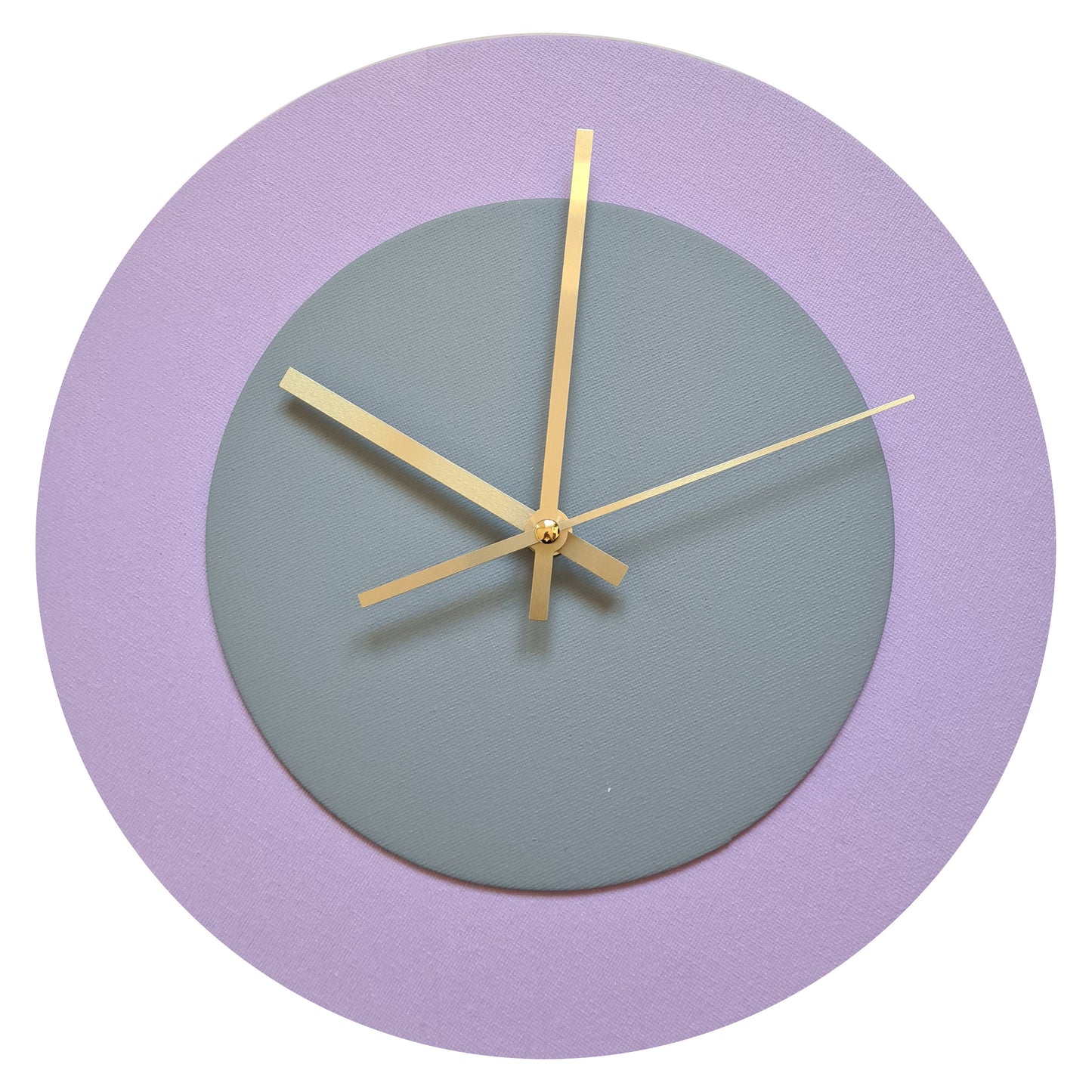 Pop Art Wanduhr Flieder  Grau mit goldenen Zeigern 30 cm rund
