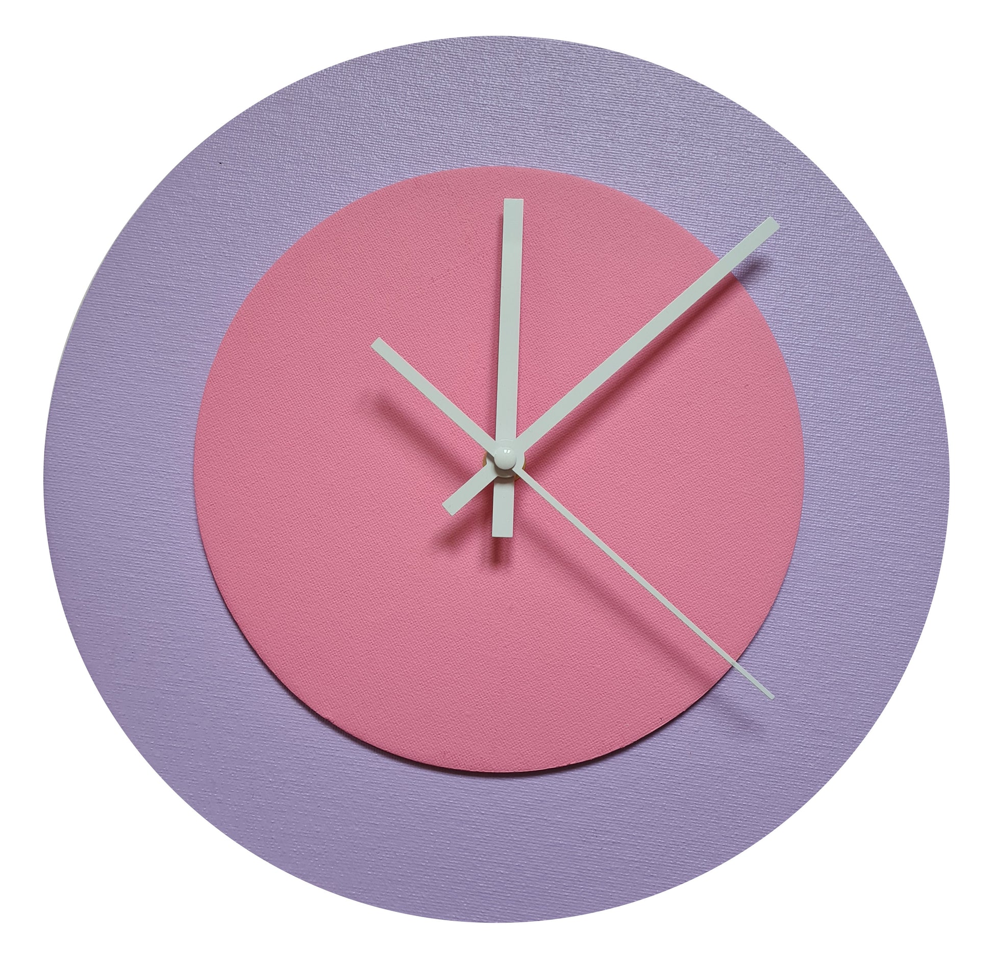 Pop Art Wanduhr Flieder  Rosafarben mit weißen Zeigern 30 cm rund
