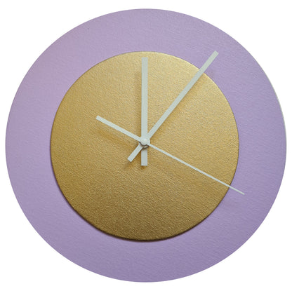 Pop Art Wanduhr Flieder  Goldfarben mit weißen Zeigern 30 cm rund
