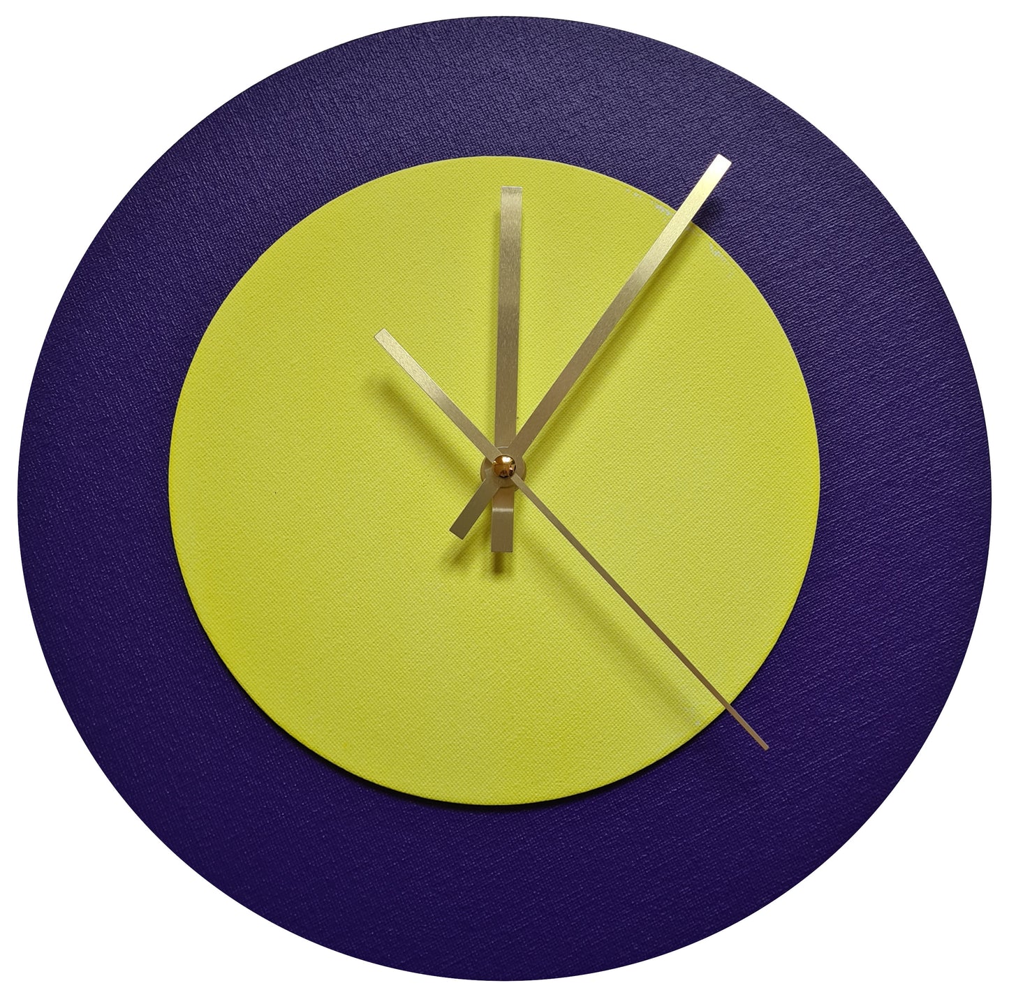 Pop Art Wanduhr Lila  Hellgelb mit goldenen Zeigern 30 cm rund
