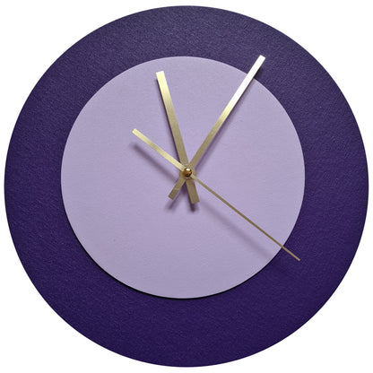 Pop Art Wanduhr Lila  Fliederfarben mit goldenen Zeigern 30 cm rund
