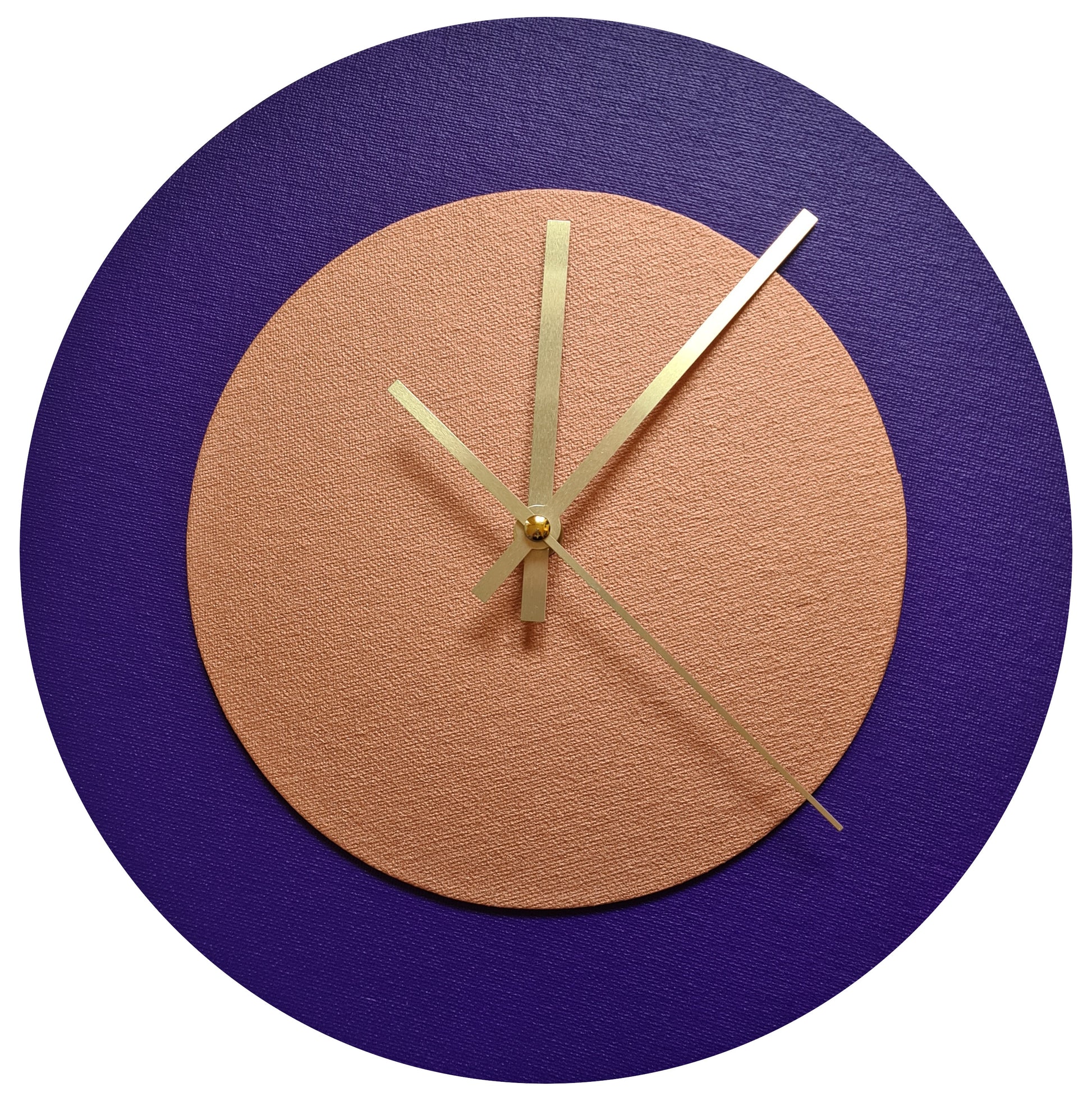 Pop Art Wanduhr Lila  Bronzefarben mit goldenen Zeigern 30 cm rund
