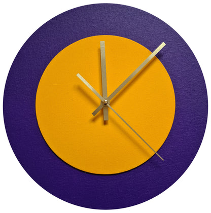 Pop Art Wanduhr Lila  Sonnengelb mit goldenen Zeigern 30 cm rund
