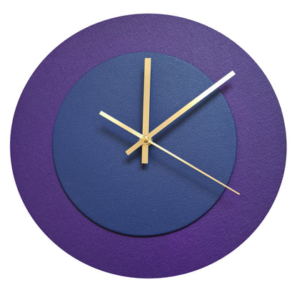 Pop Art Wanduhr Lila  Dunkelblau mit goldenen Zeigern 30 cm rund
