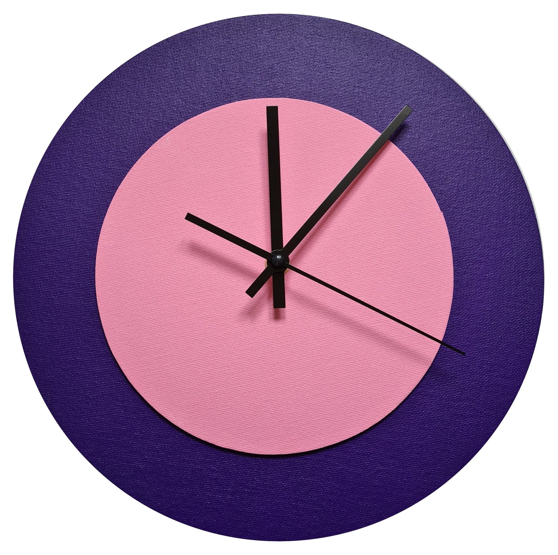 Pop Art Wanduhr Lila  Rosafarben mit schwarzen Zeigern 30 cm rund
