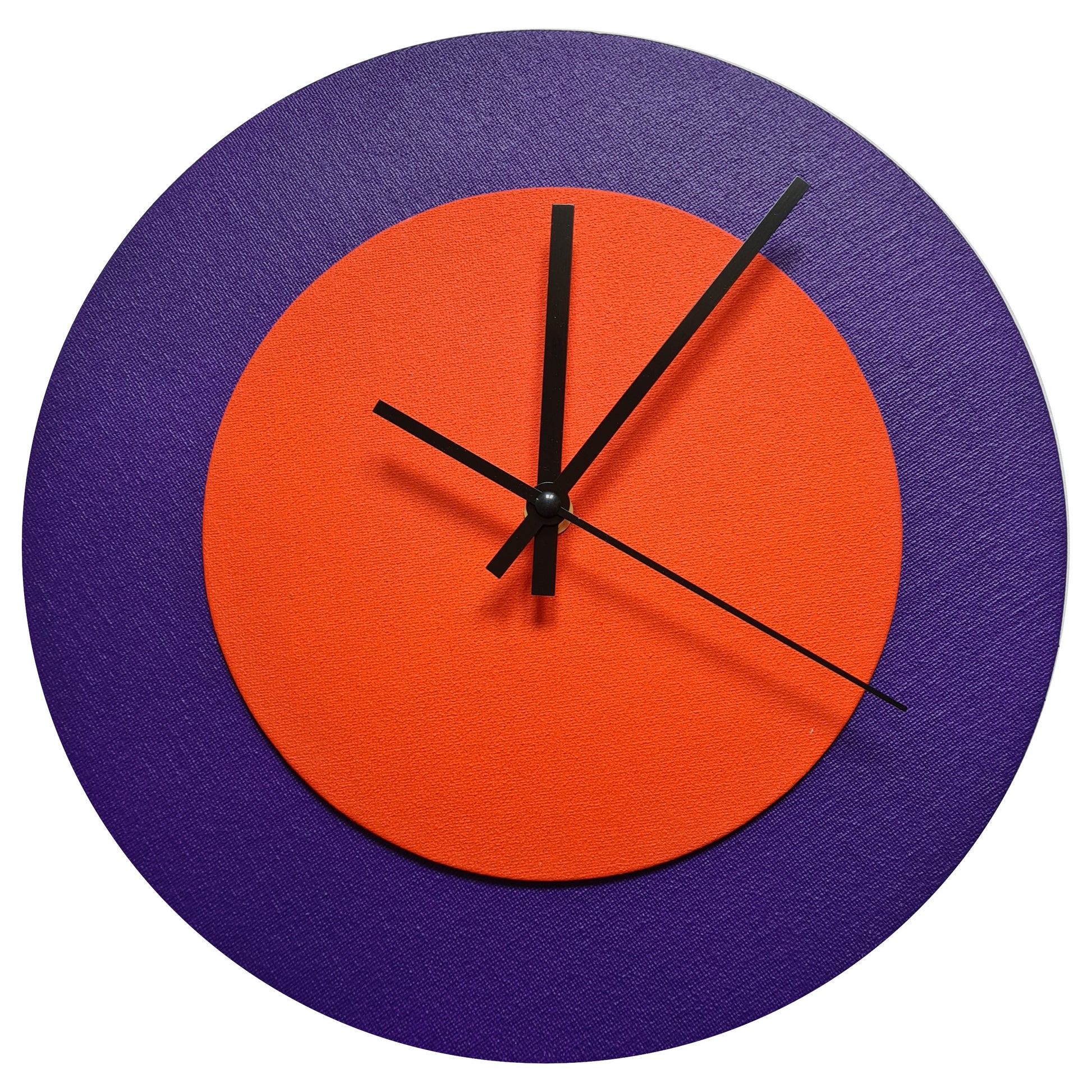 Pop Art Wanduhr Lila  Orangefarben mit schwarzen Zeigern 30 cm rund
