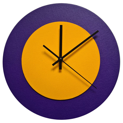 Pop Art Wanduhr Lila  Sonnengelb mit schwarzen Zeigern 30 cm rund
