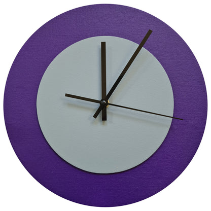 Pop Art Wanduhr Lila  Grau mit schwarzen Zeigern 30 cm rund
