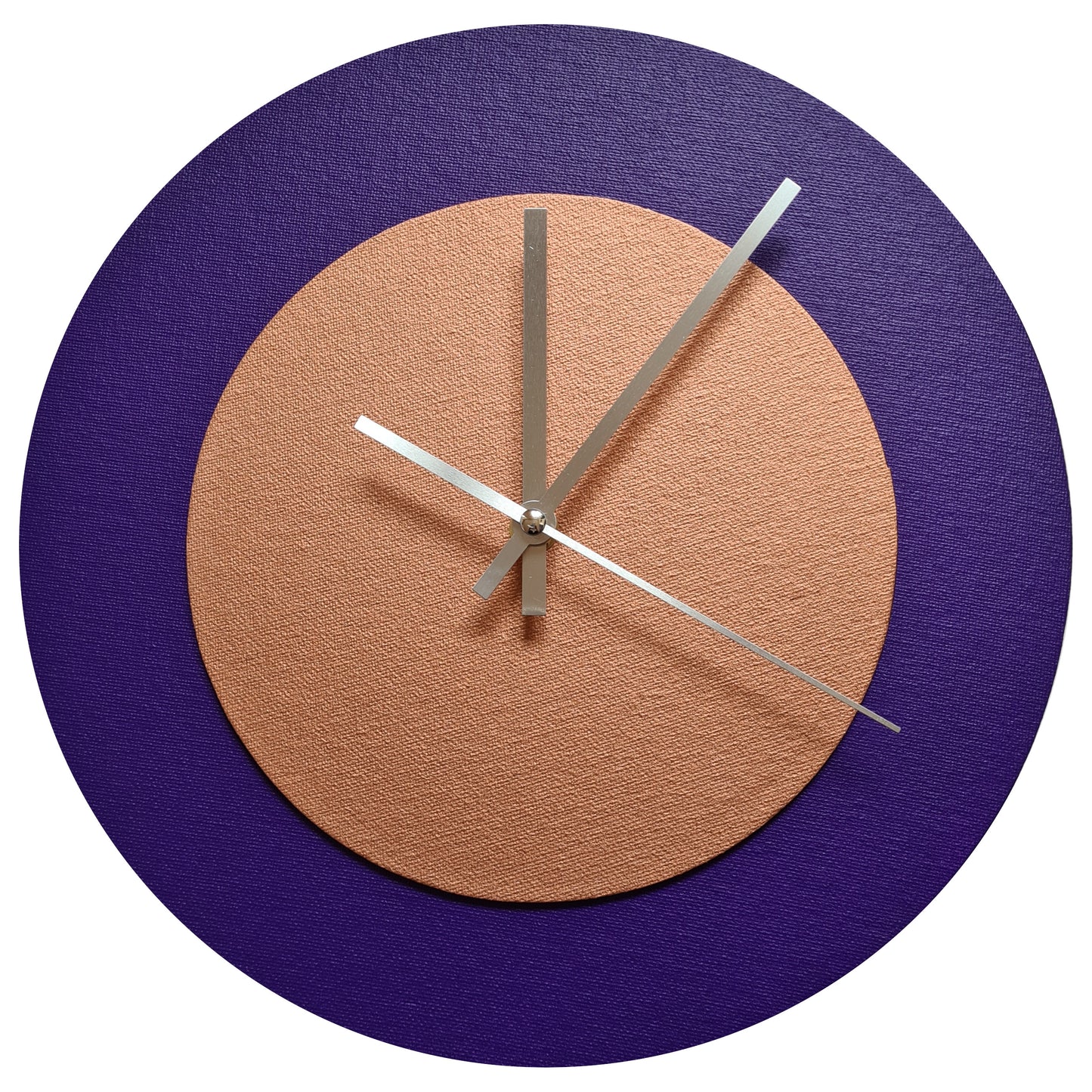 Pop Art Wanduhr Lila  Bronzefarben mit  silbernen Zeigern 30 cm rund
